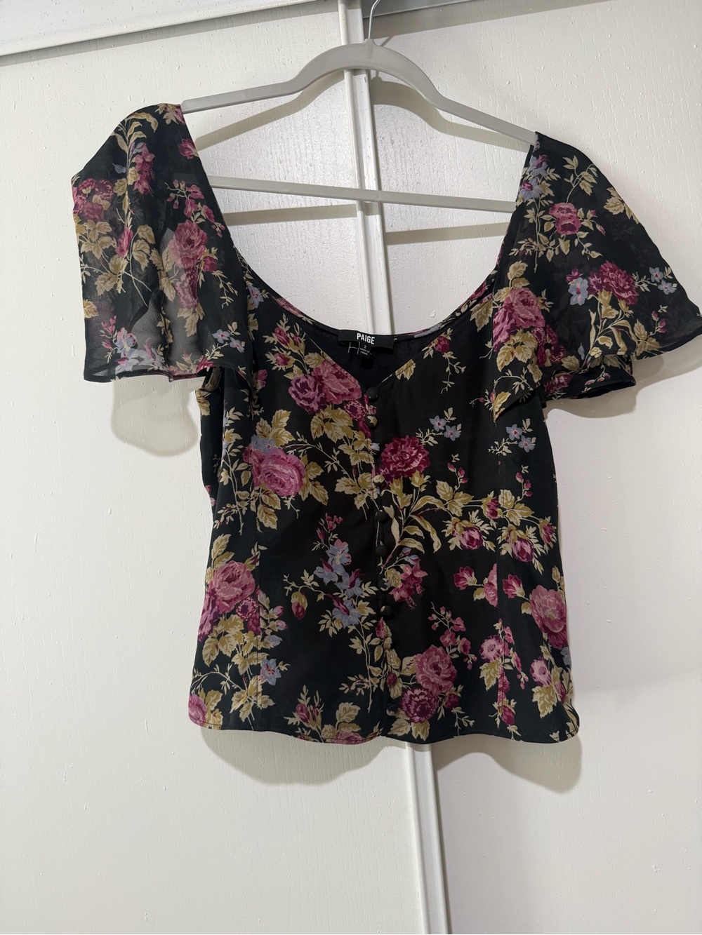 PAIGE Black Floral Chiffon Flutter Sleeve Top Sweetheart Neck Size 2 (NWOT)